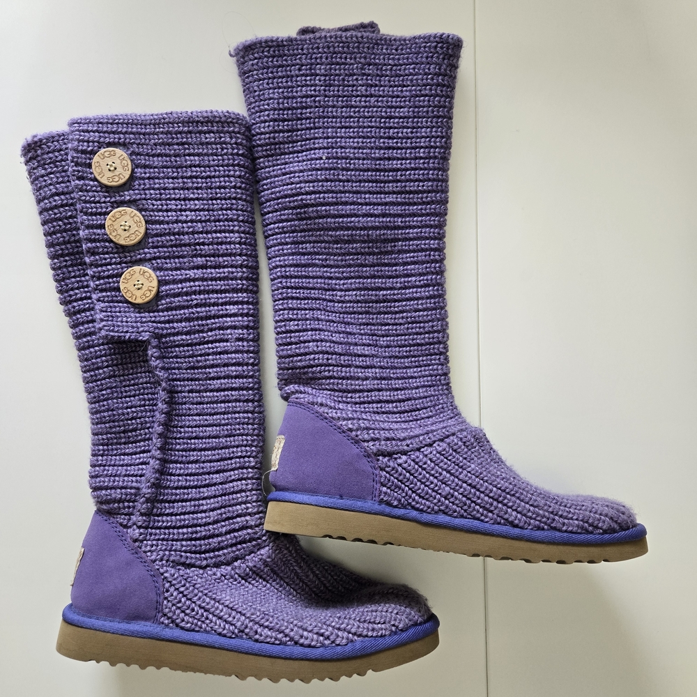 EUC Sz8 UGG Purple Knit Boots Sheepskin